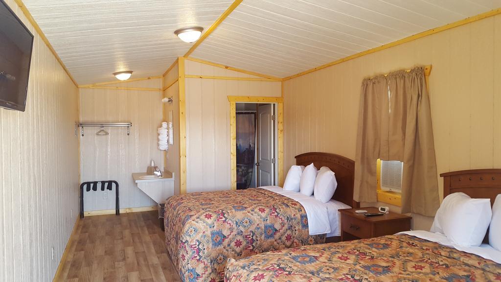 Big Bear Motel Cody Exterior photo